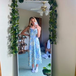 Floral dress XS never worn